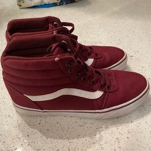 Women’s high top maroon Vans